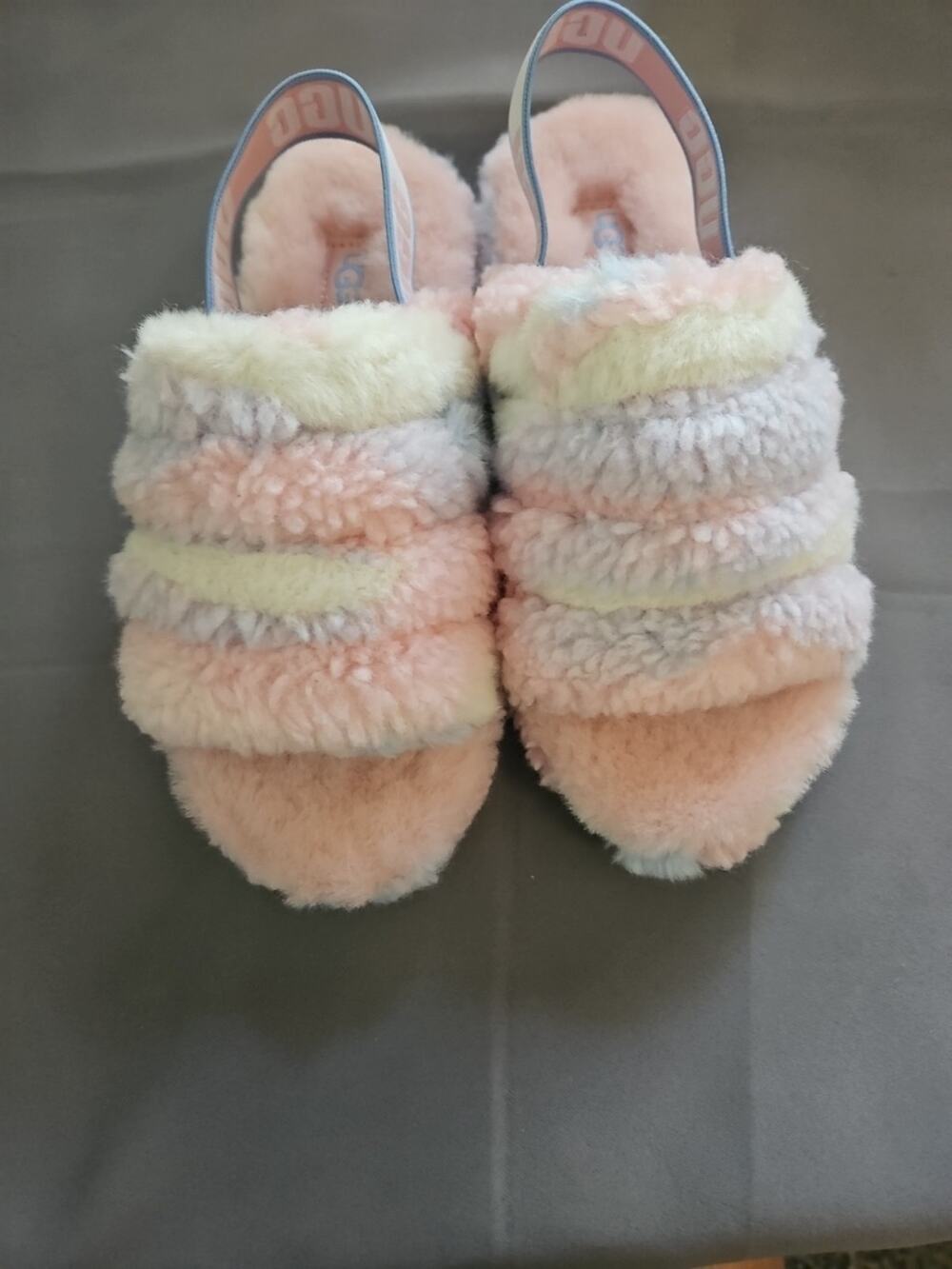 UGG Fluff Yeah Slide Girls Sz 5 Cali Collage